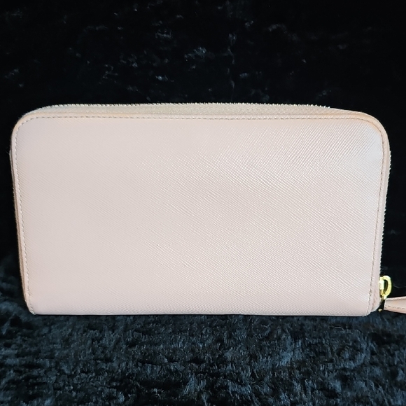 Prada Light Pink Zip Around Wallet with Gold Accents And Bow - Picture 5 of 9